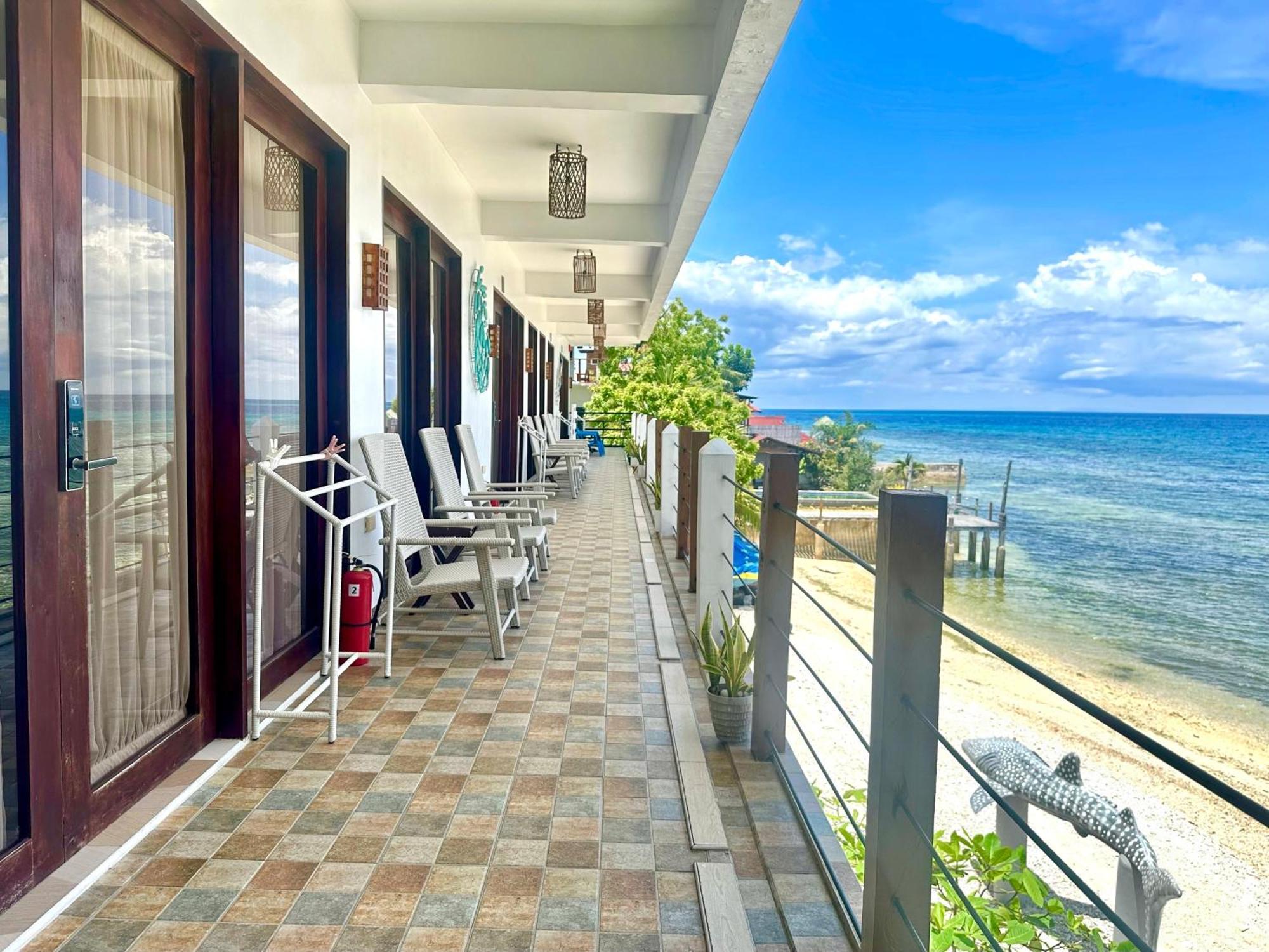 Oslob Whale Shark Resort Eksteriør billede